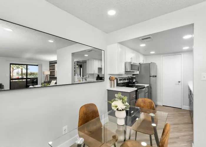 Apartment Chill 2br Near Asu, Pool, Grill, Parking,pet Frndly Tempe