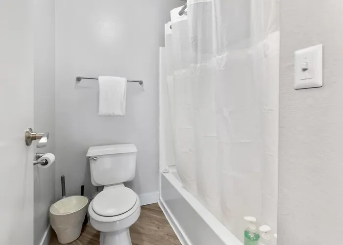 Chill 2br Near Asu, Pool, Grill, Parking,pet Frndly